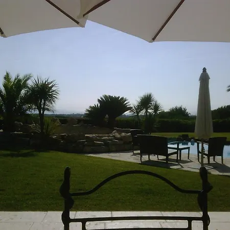 Joie De Vivre Private Luxury Retreat *